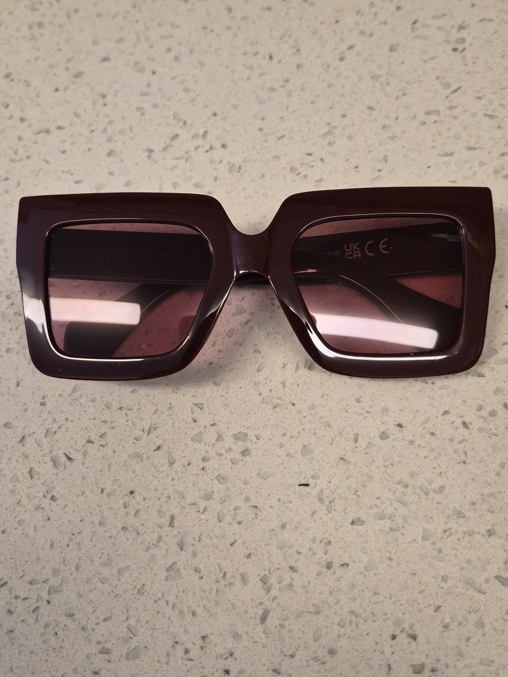 Stylish Women’s Square Sunglasses - Deep Burgundy